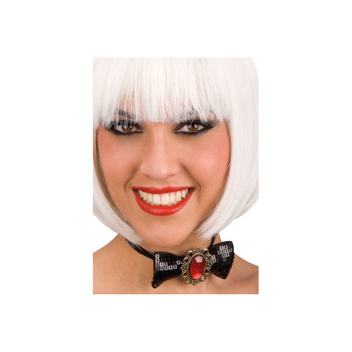 Varlytė su sage "Halloween" helovino atributika vakarėliui..
